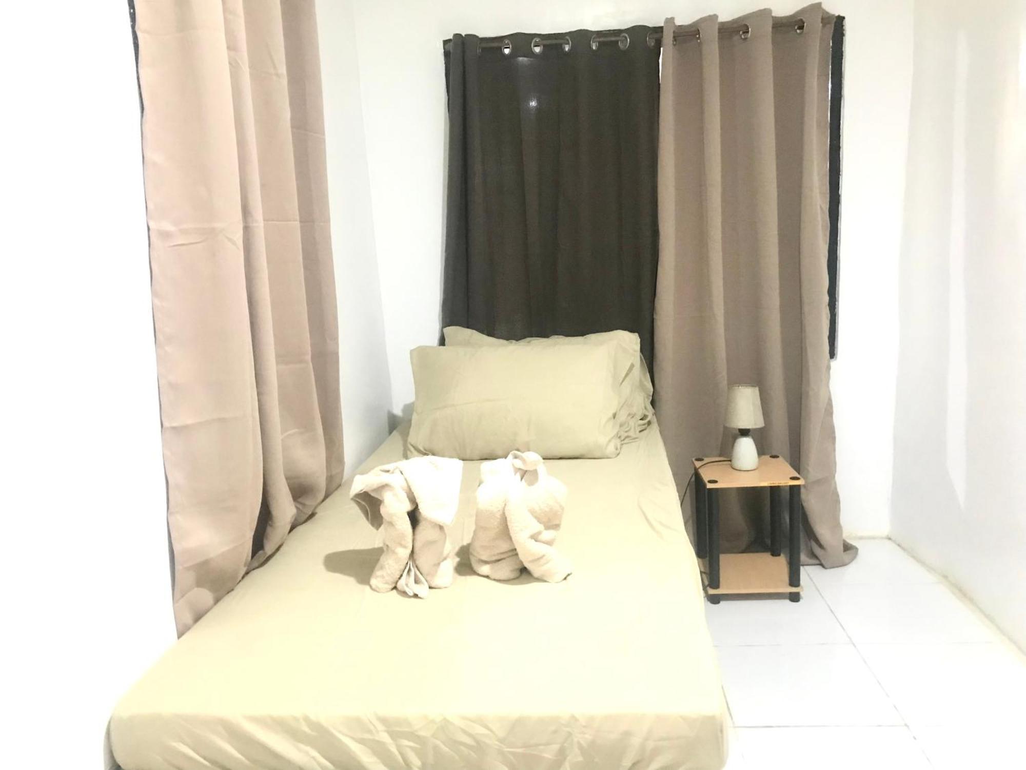 Central Hub Homestay 푸에르토프린세사 외부 사진