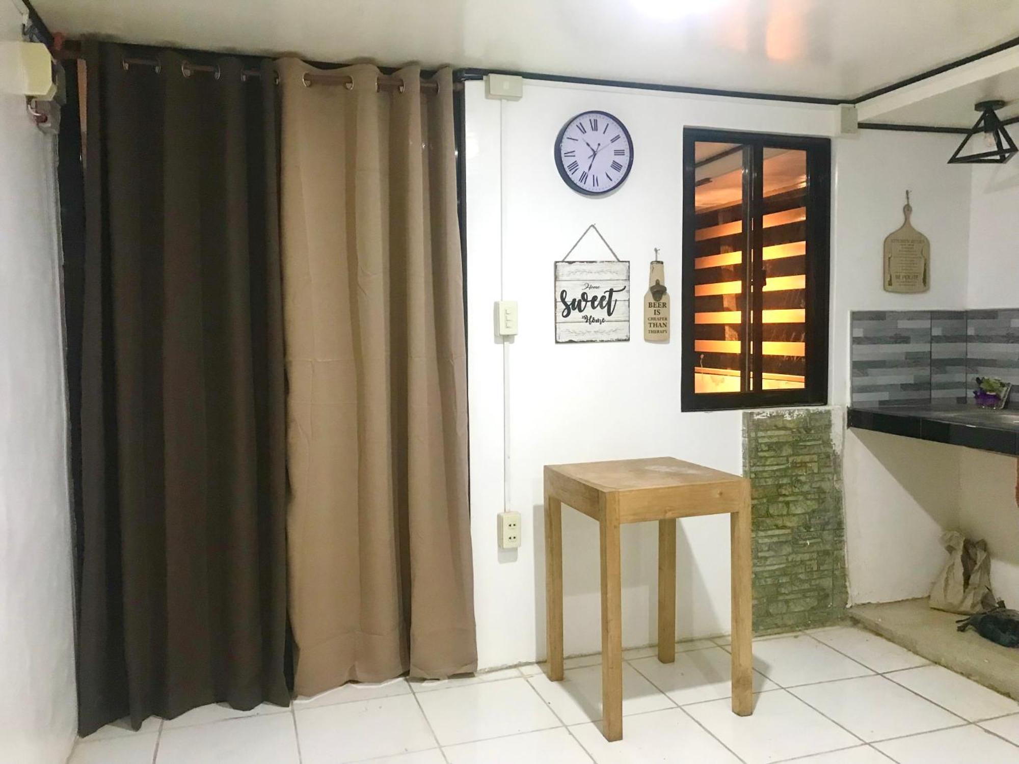 Central Hub Homestay 푸에르토프린세사 외부 사진