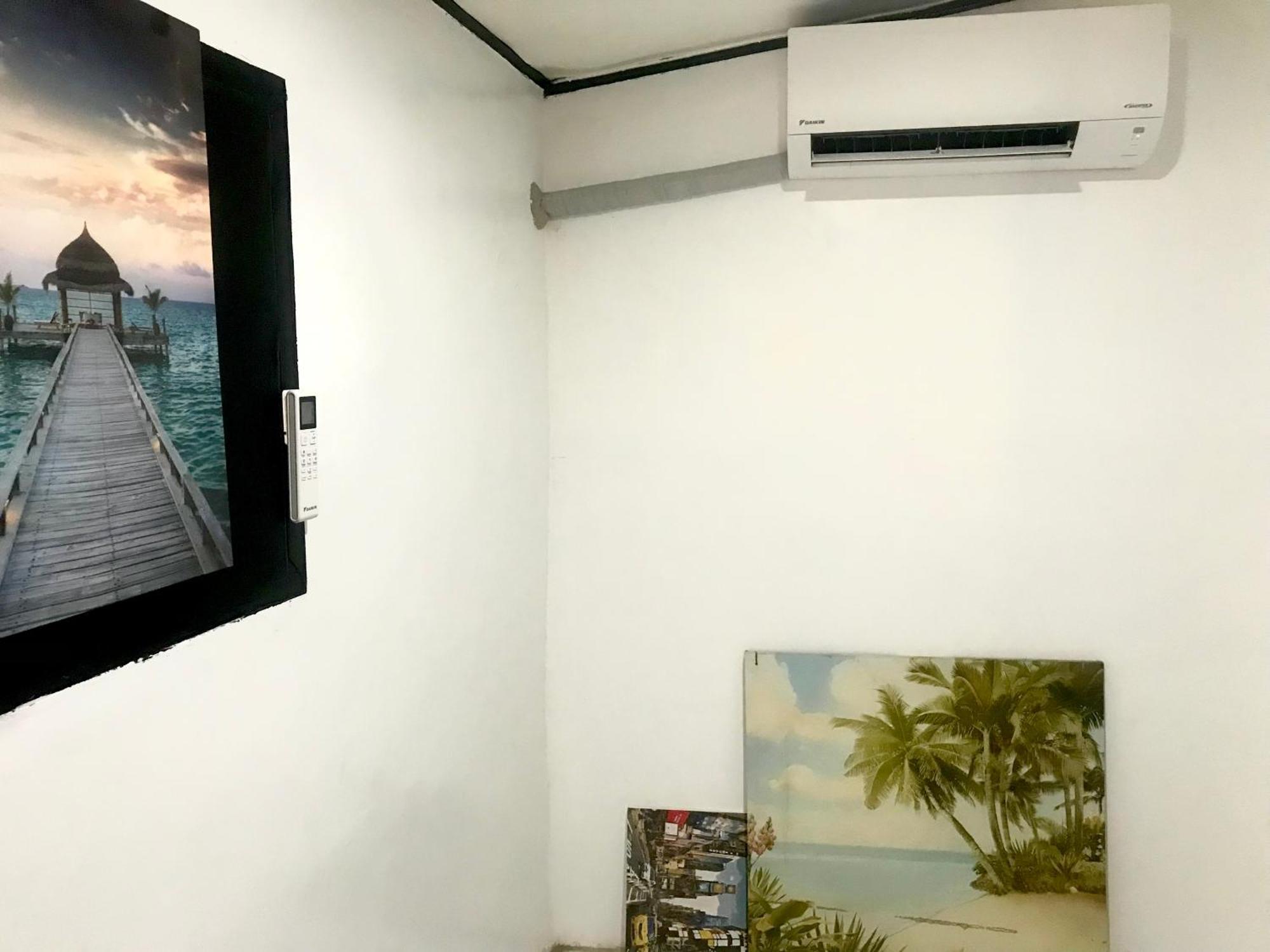Central Hub Homestay 푸에르토프린세사 외부 사진